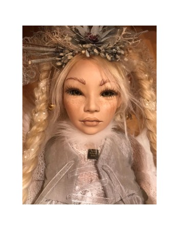 Poupée en Porcelaine fée Gelée matinale