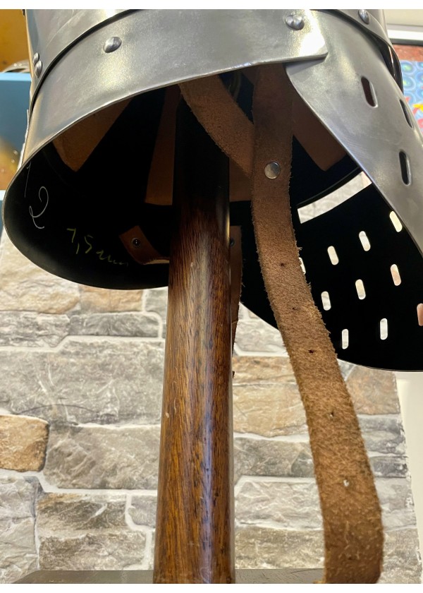Heaume à Timbre Plat - Casque Cylindrique