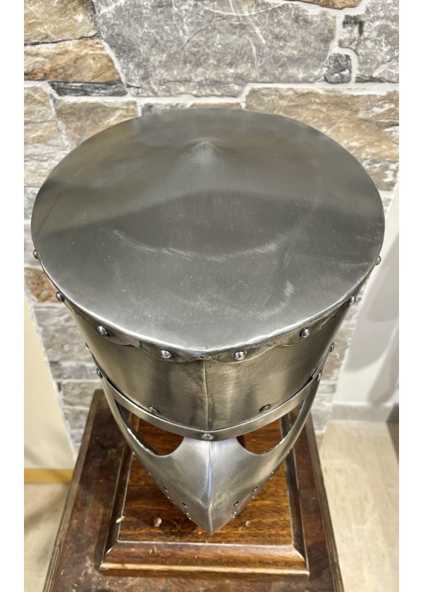 Grand casque médiéval