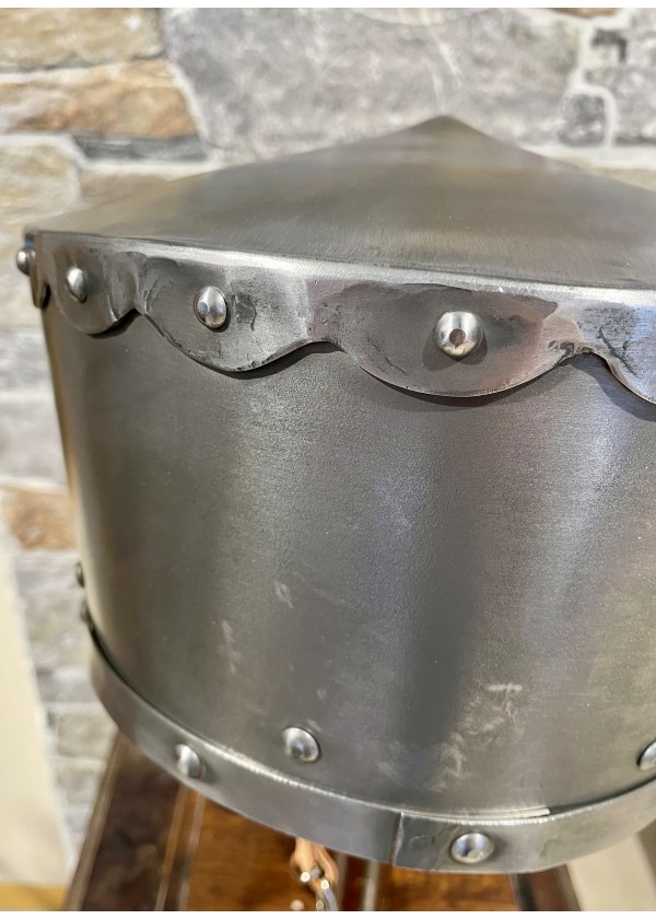 Grand casque médiéval