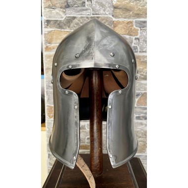 Casque Barbute - Casques de combat