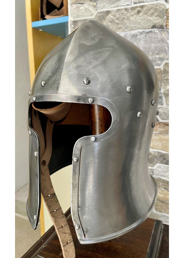 Casque Barbute - Casques de combat