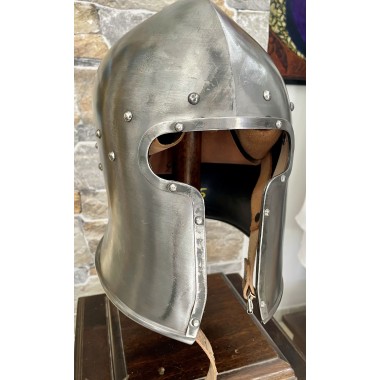 Casque Barbute - Casques de combat