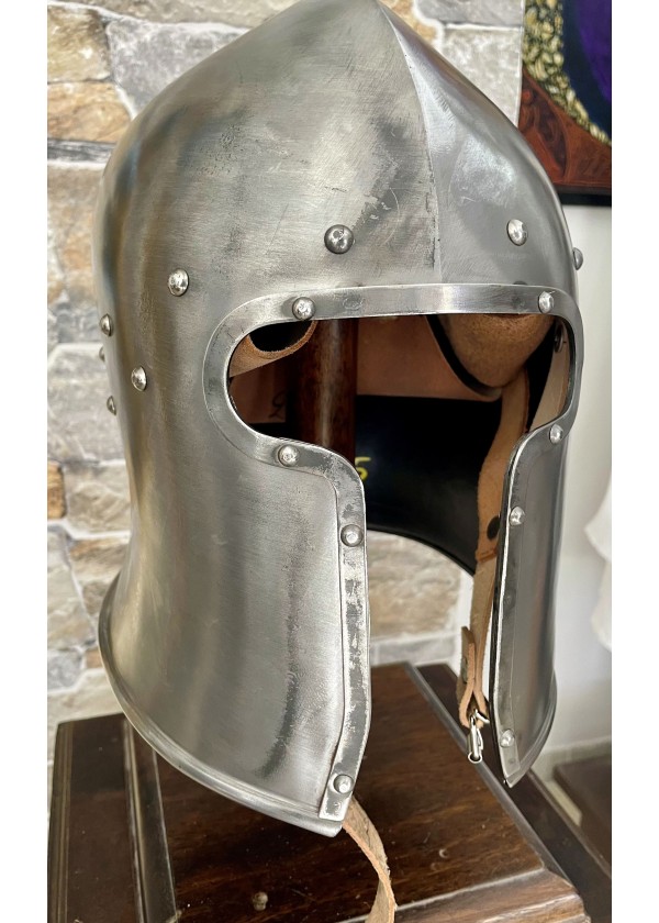 Casque Barbute - Casques de combat