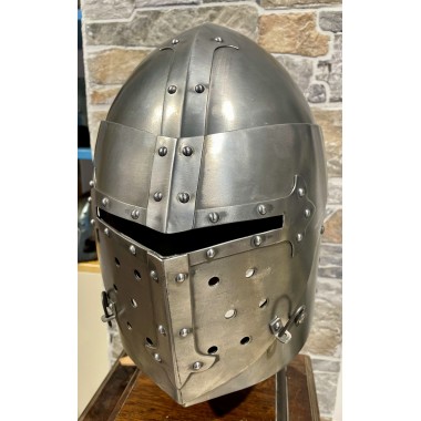 Heaume médiéval - Casques de Combat