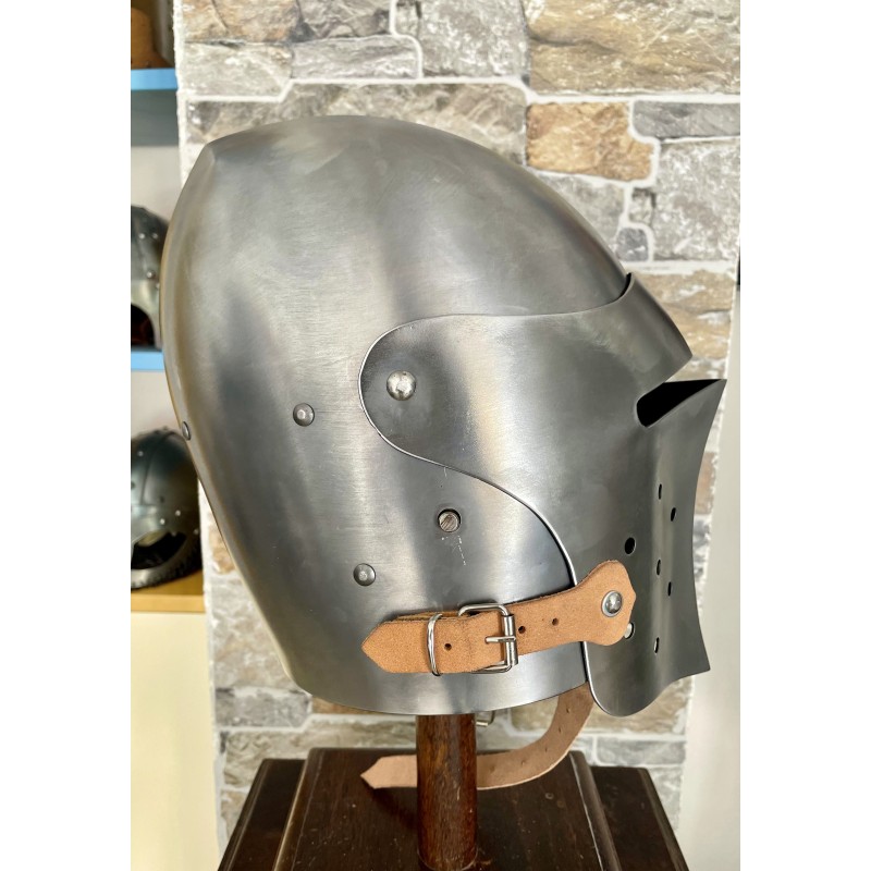 Casque de combat – Bassinet médiéval à visière