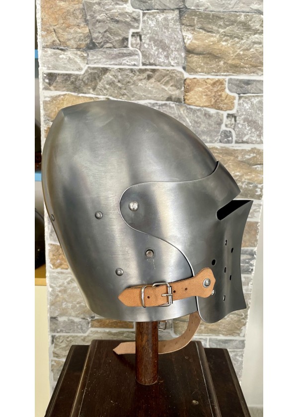 Casque de combat – Bassinet médiéval à visière