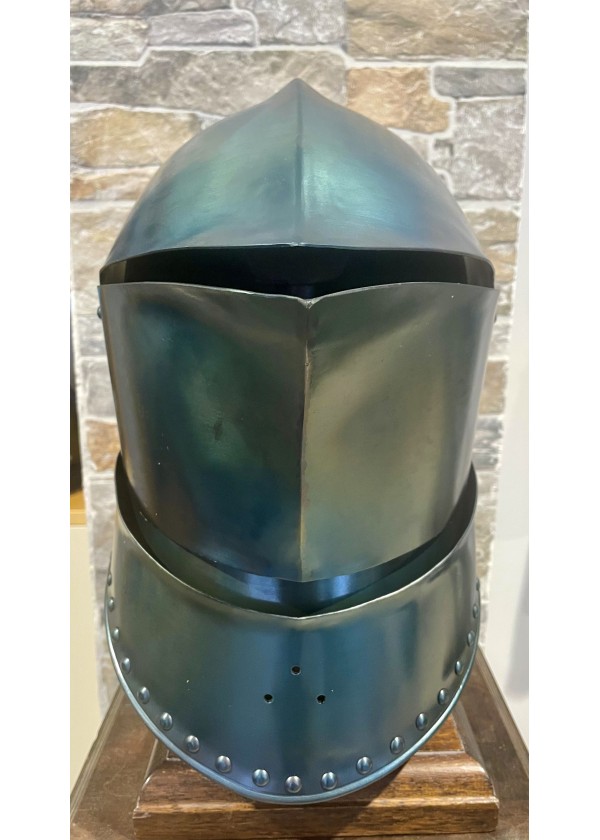 Heaume à tête de crapaud -  Armet 
