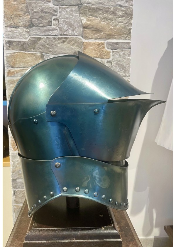 Heaume à tête de crapaud -  Armet 