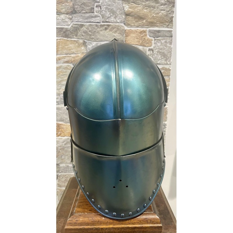 Heaume à tête de crapaud -  Armet 