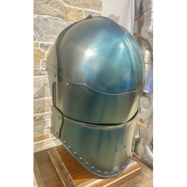 Heaume à tête de crapaud -  Armet 