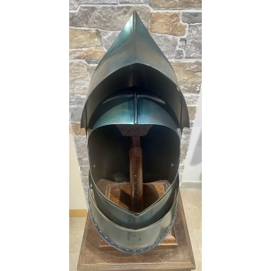 Heaume à tête de crapaud -  Armet 