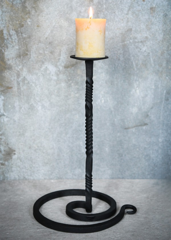 Chandelier forgé, porte-casque