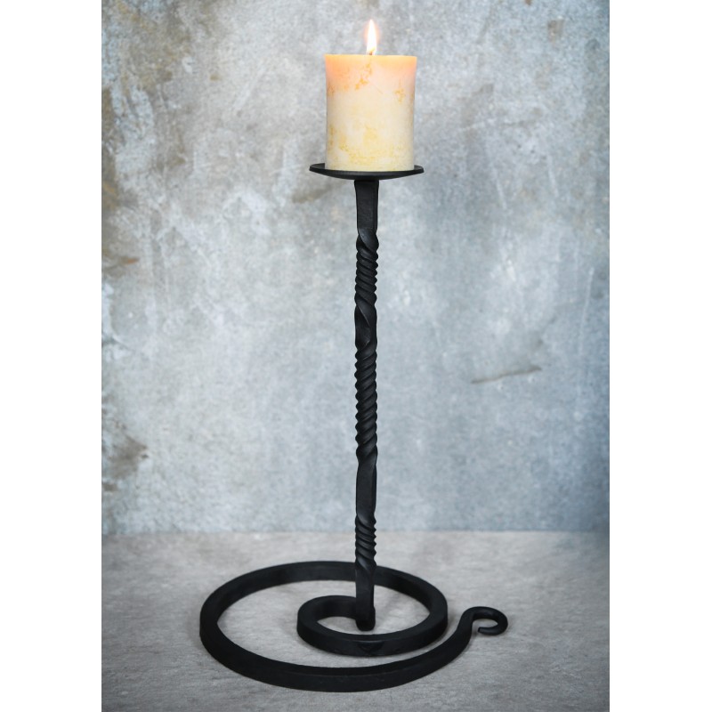 Chandelier forgé, porte-casque