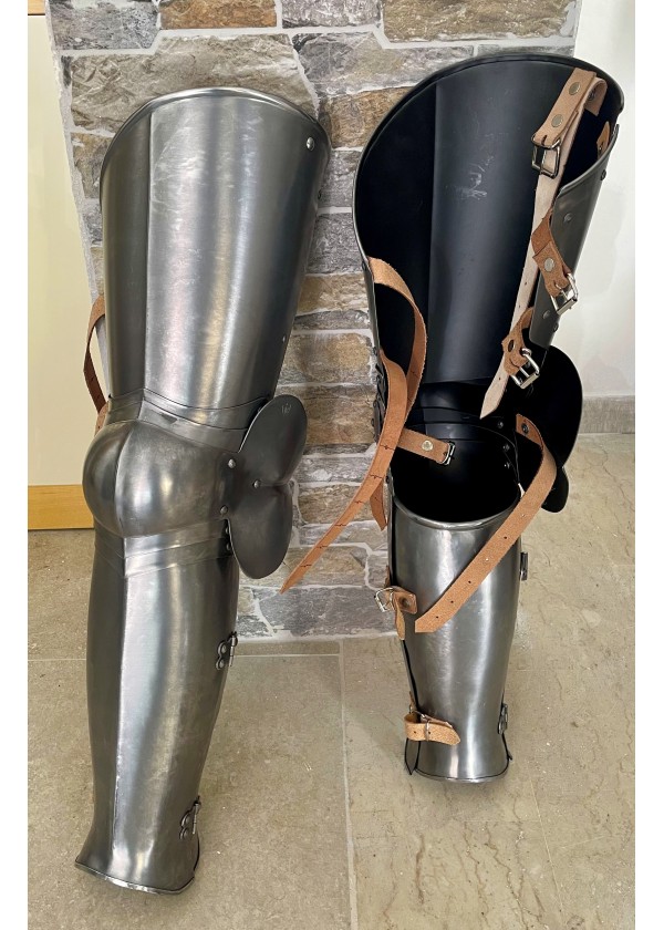 Jambières médiévales articulées