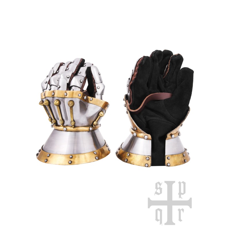 Gantelets milanais médiévaux