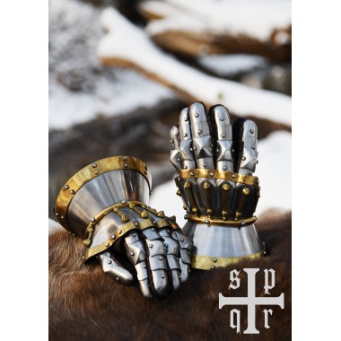 Gantelets milanais médiévaux