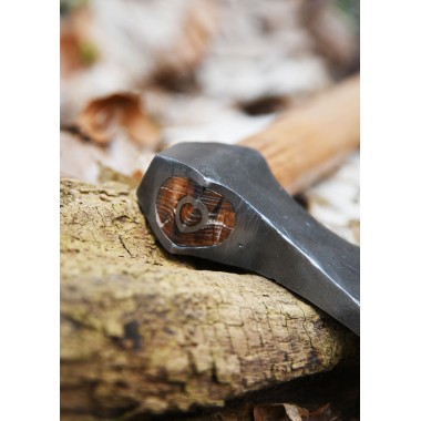 Hache viking - type F