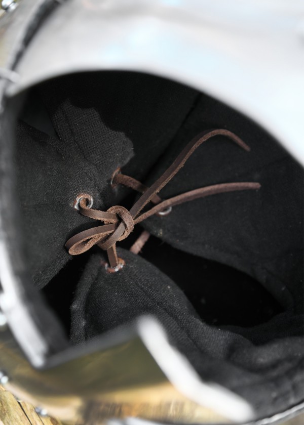 Casque normand avec nasal et volets de joues