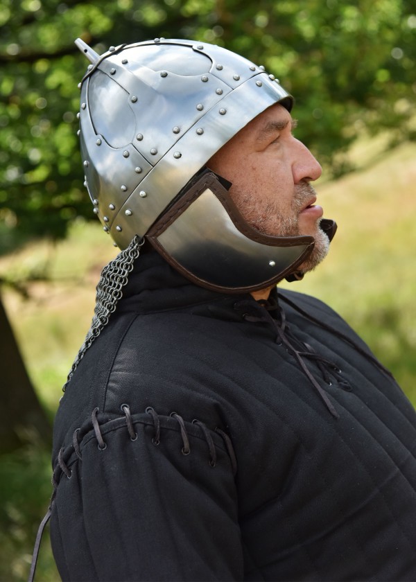 Casque à pinces avec volets de joues et lunette, acier 2 mm