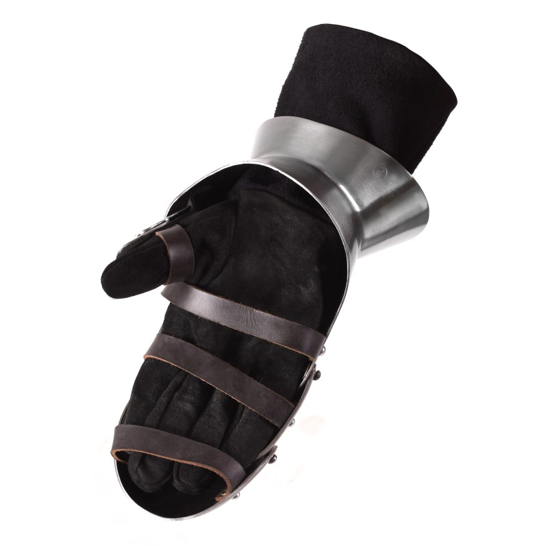 Gantelets médiévaux fonctionnels d'acier