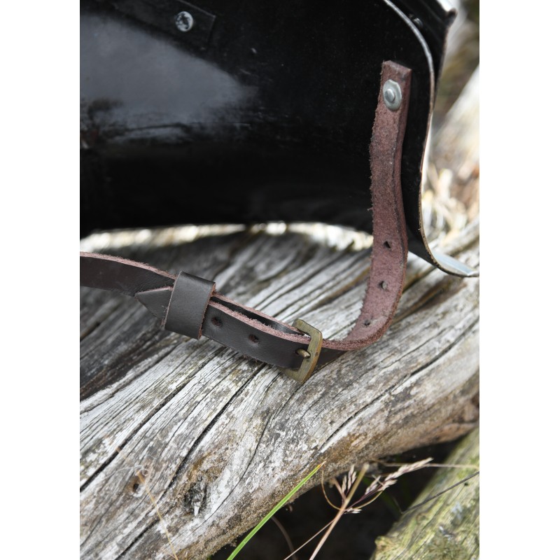 Bevor, acier 1,6 mm, avec bracelet en cuir