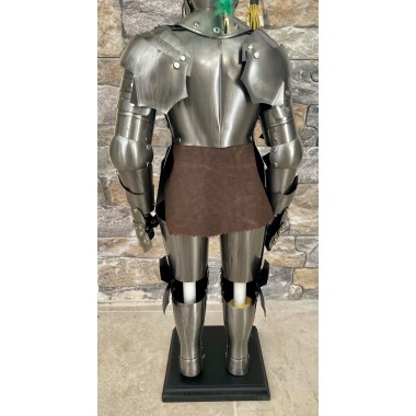 Miniature de l'Armure Médiévale (acier clair)