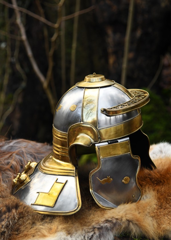 Casque Romain Italic 'H'