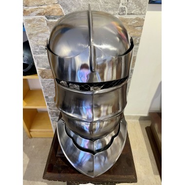 Sallet gothique avec masque