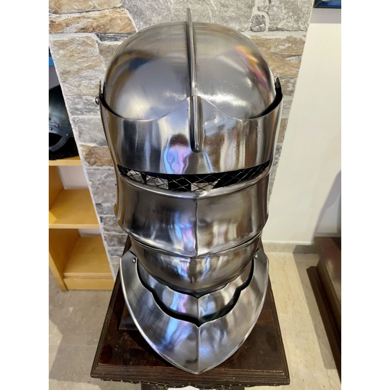 Sallet gothique avec masque