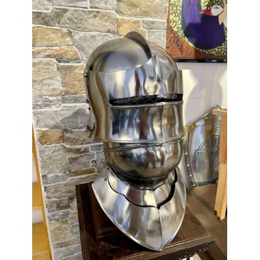 Sallet gothique avec masque
