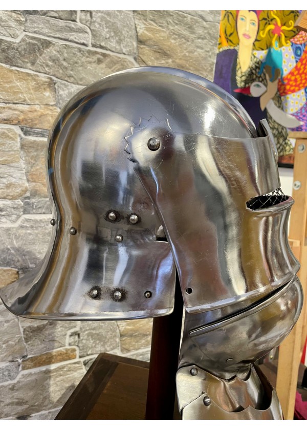 Sallet gothique avec masque