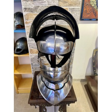 Sallet gothique avec masque