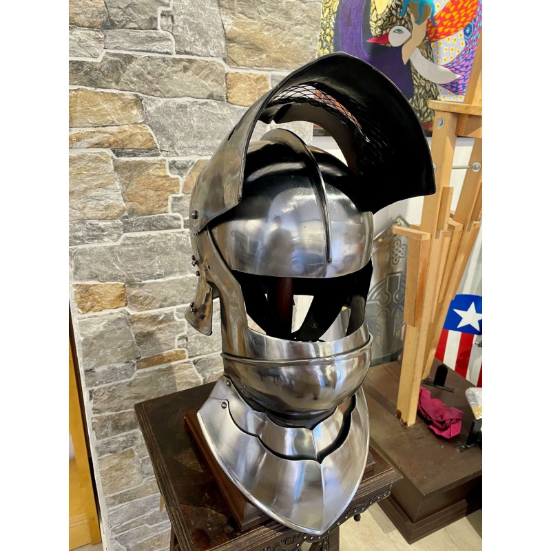 Sallet gothique avec masque