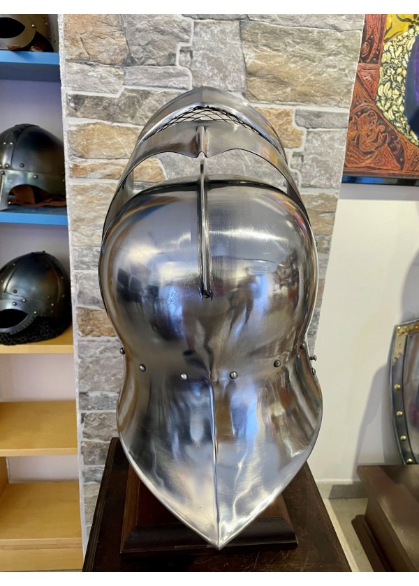 Sallet gothique avec masque