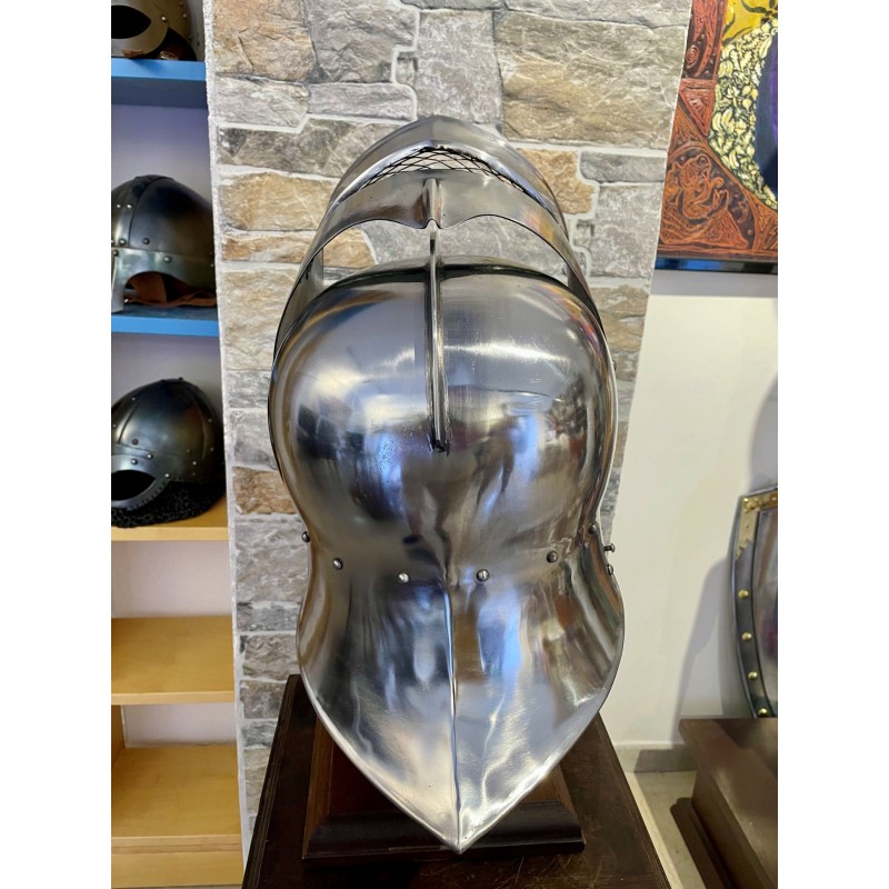 Sallet gothique avec masque
