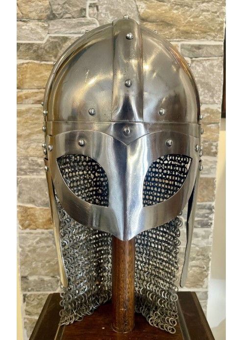 Casque viking à cotte de mailles rivetée