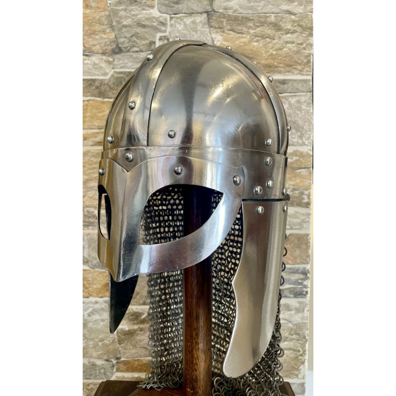 Casque viking à cotte de mailles rivetée