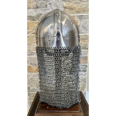 Casque viking à cotte de mailles rivetée