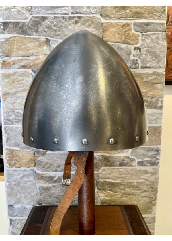 Casque Normand à Nasal – XIe Siècle