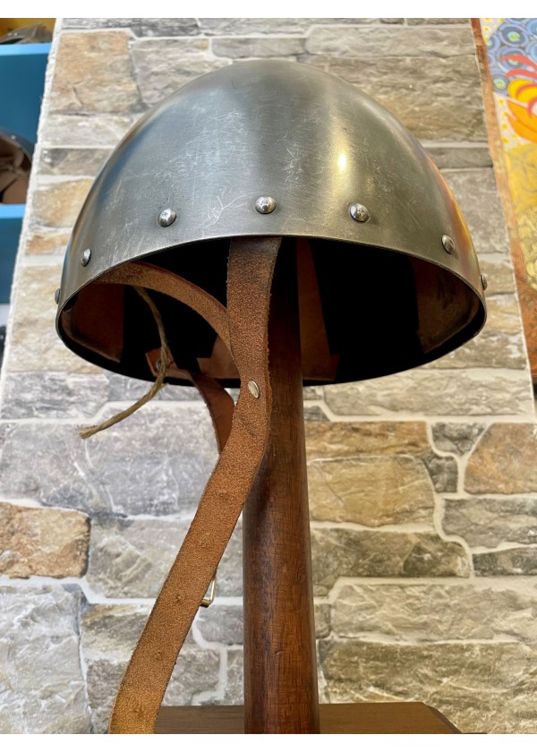 Casque Normand à Nasal – XIe Siècle