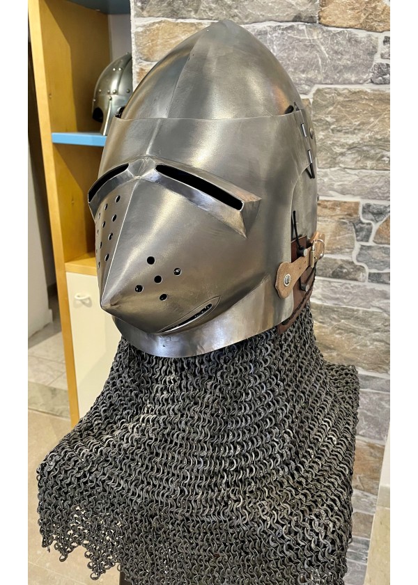 Casque Bassinet Médiéval à bec
