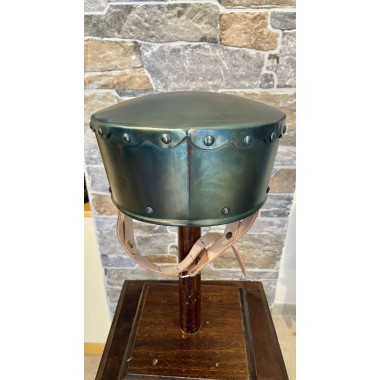 Casque de combat cylindrique