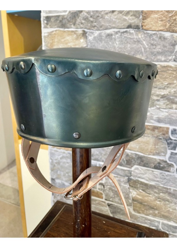Casque de combat cylindrique