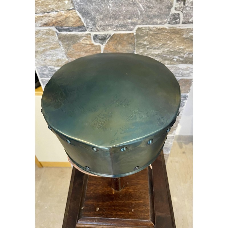 Casque de combat cylindrique