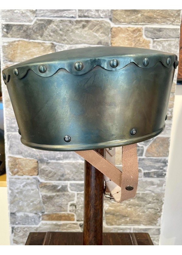 Casque de combat cylindrique