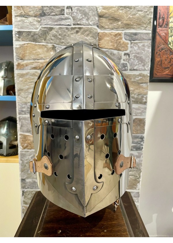 Heaume médiéval - Casques de Combat