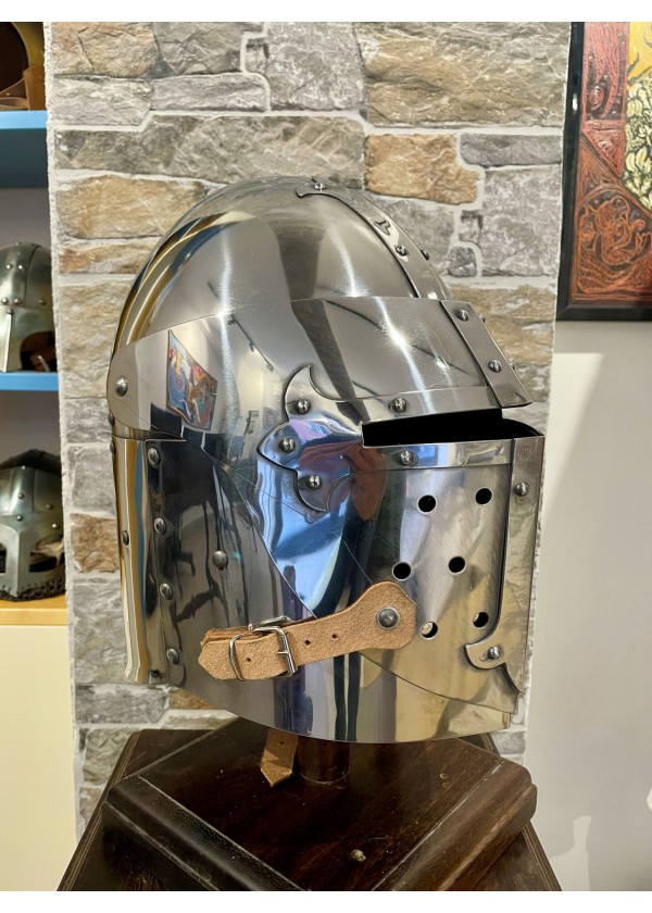 Heaume médiéval - Casques de Combat