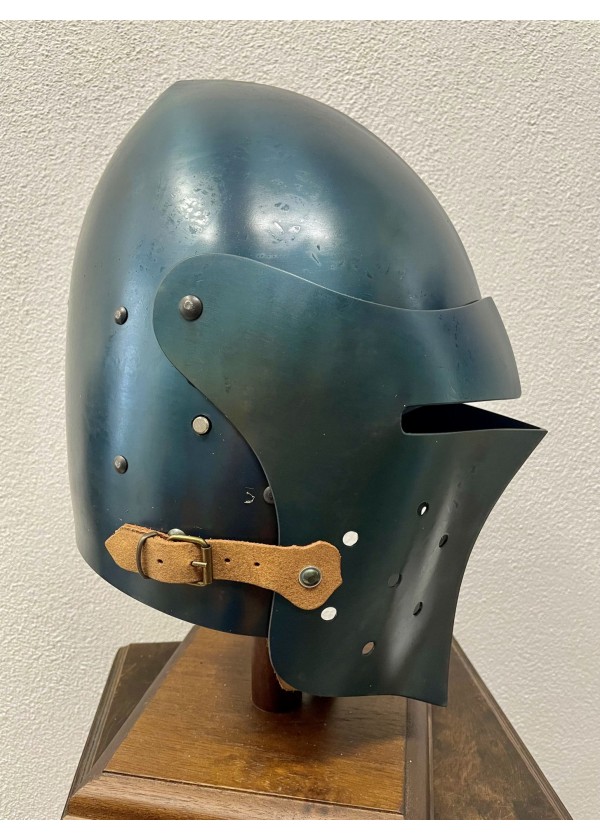 Casque de combat – Bassinet médiéval à visière