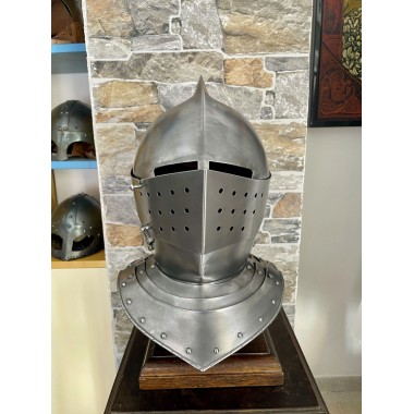 Armet français, Casque XVIe siècle